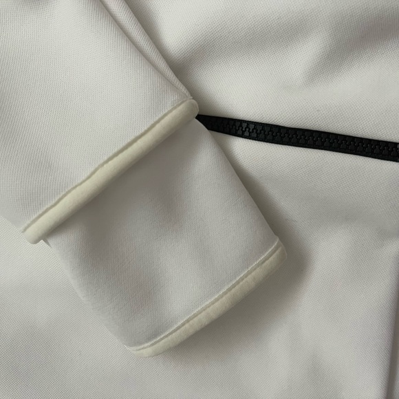 Adidas Running Zip Up Jacket Size Medium - Picture 2 of 4